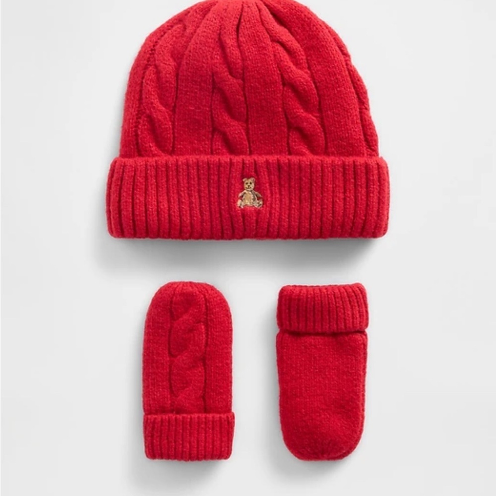 GAP Red Cable Knit Kids Beanie and Mittens Set 12 to 24 months